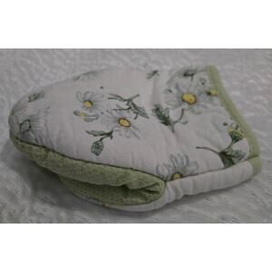 Martha Stewart Mini Oven Mitt with Daisies and Green Decor and Silicone Grip